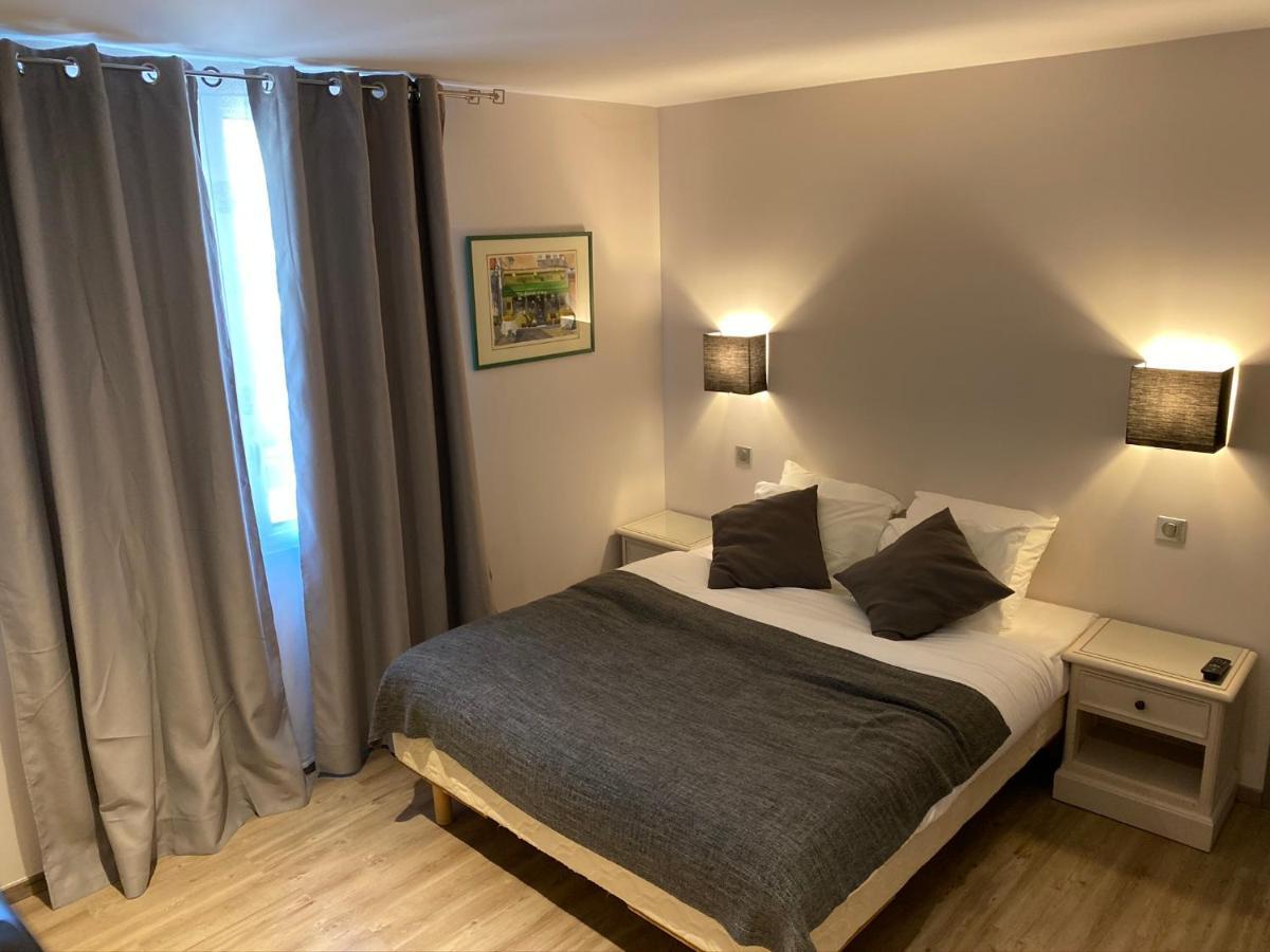 Logis Du Champ De Mars Ξενοδοχείο Puy-Saint-Martin Εξωτερικό φωτογραφία